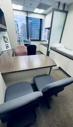 Mount Elizabeth Hospital (D9), Retail #632984011